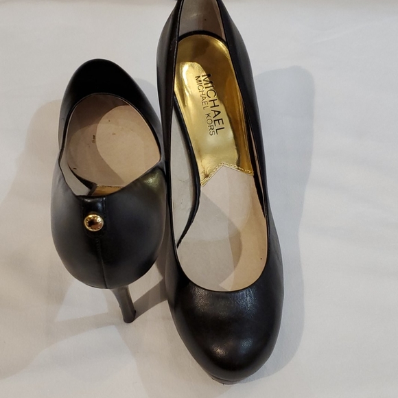 Michael Kors Leather Platform Heals - Picture 15 of 15